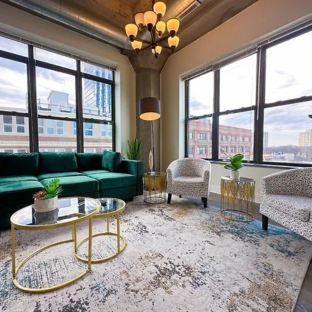 Mccormick Place Spacious 3Br Family Heaven Suite With Optional Parking Sleeps 10 Guests Near Soldier Field And Field Museum