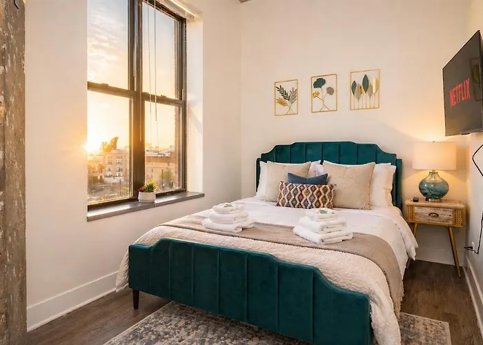 Mccormick Place Spacious 3br Family Heaven With Optional Parking Sleeps 10 Guests Near Soldier Field And Field Museum Chicago