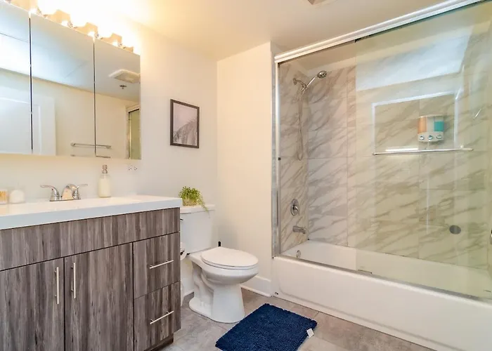 Mccormick Place Spacious 3br Family Heaven With Optional Parking Sleeps 10 Guests Near Soldier Field And Field Museum