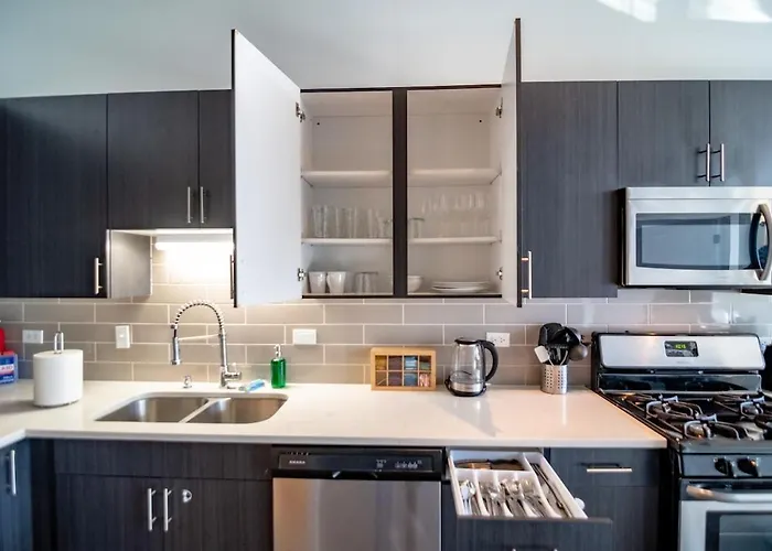 Apartamento Mccormick Place Spacious 3br Family Heaven With Optional Parking Sleeps 10 Guests Near Soldier Field And Field Museum