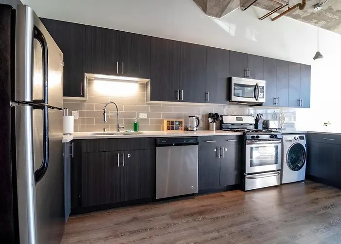 Mccormick Place Spacious 3br Family Heaven With Optional Parking Sleeps 10 Guests Near Soldier Field And Field Museum